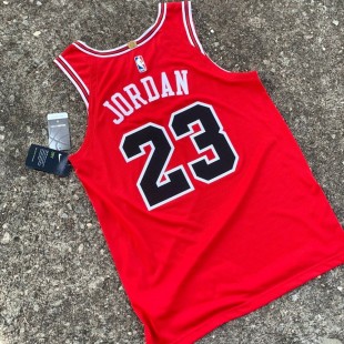 Camiseta roja Icon Edition de los Chicago Bulls (Nike Authentic)